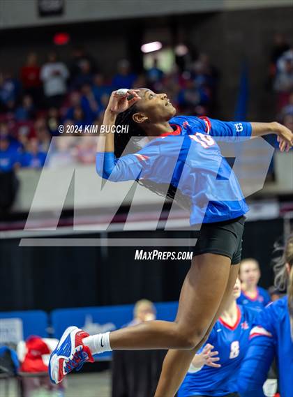 Thumbnail 1 in Bridgeport vs. Hoover (WVSSAC Class AAA Final) photogallery.