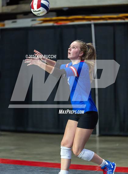 Thumbnail 3 in Bridgeport vs. Hoover (WVSSAC Class AAA Final) photogallery.