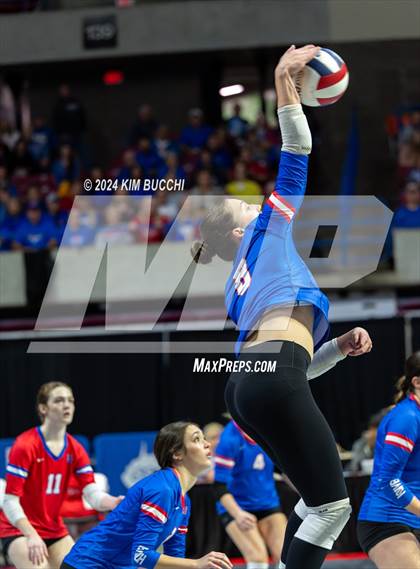 Thumbnail 2 in Bridgeport vs. Hoover (WVSSAC Class AAA Final) photogallery.