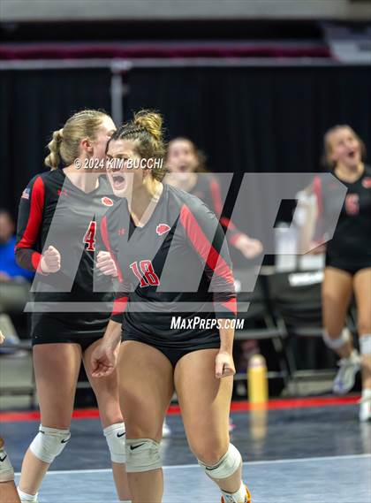 Thumbnail 1 in Bridgeport vs. Hoover (WVSSAC Class AAA Final) photogallery.