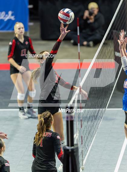 Thumbnail 3 in Bridgeport vs. Hoover (WVSSAC Class AAA Final) photogallery.