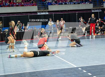Thumbnail 1 in Bridgeport vs. Hoover (WVSSAC Class AAA Final) photogallery.