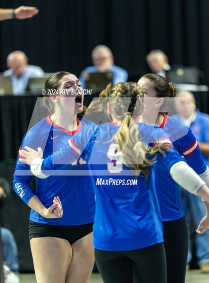 Thumbnail 1 in Bridgeport vs. Hoover (WVSSAC Class AAA Final) photogallery.