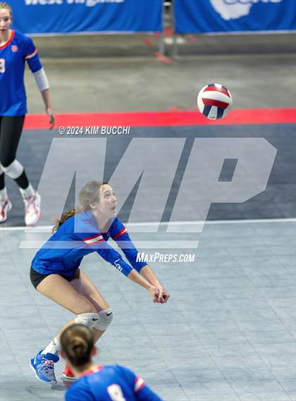 Thumbnail 1 in Bridgeport vs. Hoover (WVSSAC Class AAA Final) photogallery.