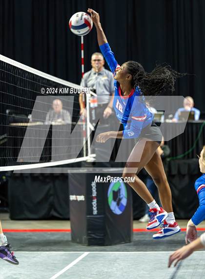 Thumbnail 1 in Bridgeport vs. Hoover (WVSSAC Class AAA Final) photogallery.
