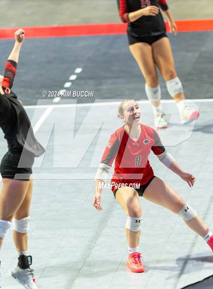 Thumbnail 3 in Bridgeport vs. Hoover (WVSSAC Class AAA Final) photogallery.