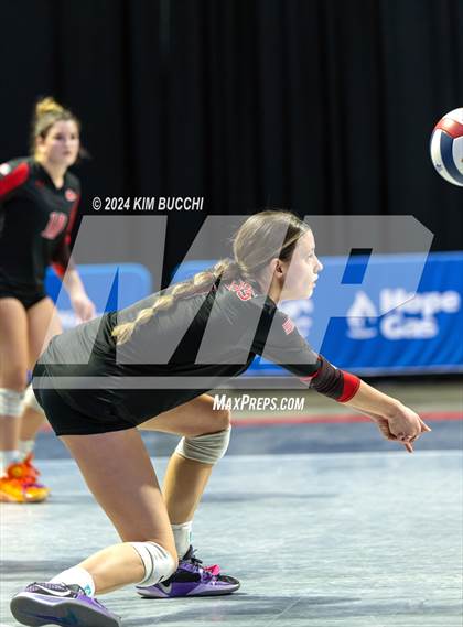 Thumbnail 2 in Bridgeport vs. Hoover (WVSSAC Class AAA Final) photogallery.