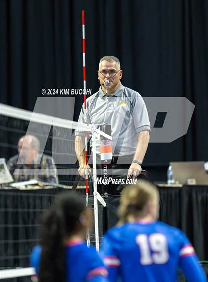Thumbnail 2 in Bridgeport vs. Hoover (WVSSAC Class AAA Final) photogallery.