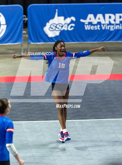 Thumbnail 3 in Bridgeport vs. Hoover (WVSSAC Class AAA Final) photogallery.
