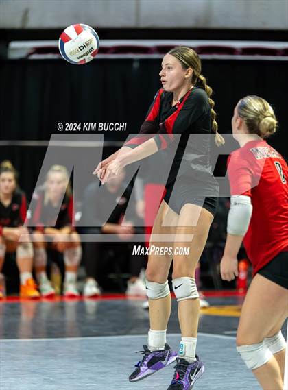 Thumbnail 1 in Bridgeport vs. Hoover (WVSSAC Class AAA Final) photogallery.
