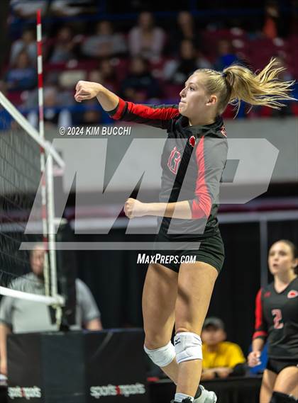 Thumbnail 3 in Bridgeport vs. Hoover (WVSSAC Class AAA Final) photogallery.