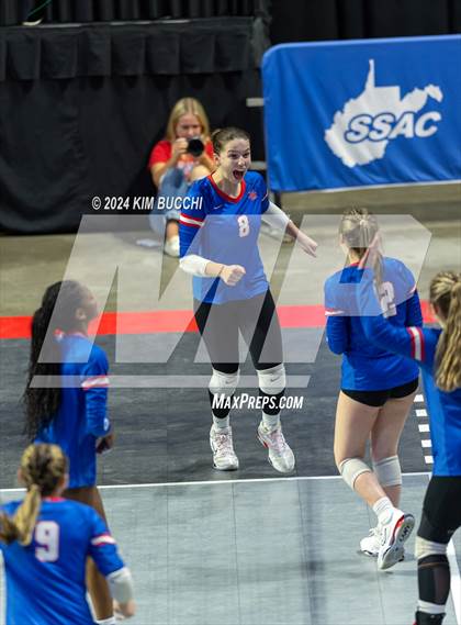 Thumbnail 2 in Bridgeport vs. Hoover (WVSSAC Class AAA Final) photogallery.