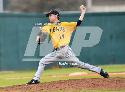 Thumbnail 2 in Lee [Robert E.] vs Brennan (NISD Baseball Tournament) photogallery.