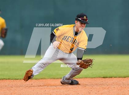 Thumbnail 3 in Lee [Robert E.] vs Brennan (NISD Baseball Tournament) photogallery.