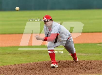 Thumbnail 1 in Lee [Robert E.] vs Brennan (NISD Baseball Tournament) photogallery.