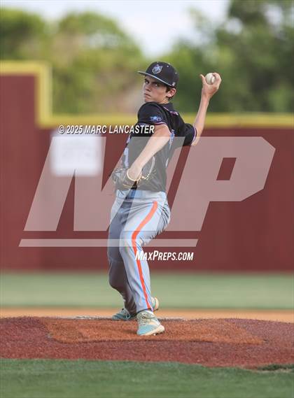 Thumbnail 3 in Myers Park vs. Ballantyne Ridge  photogallery.