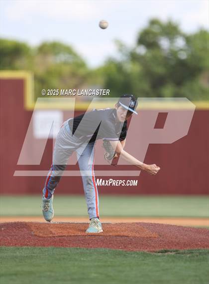 Thumbnail 2 in Myers Park vs. Ballantyne Ridge  photogallery.