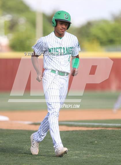 Thumbnail 2 in Myers Park vs. Ballantyne Ridge  photogallery.