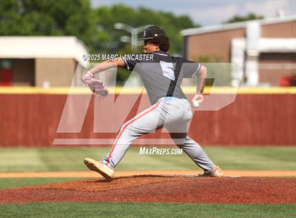 Thumbnail 3 in Myers Park vs. Ballantyne Ridge  photogallery.