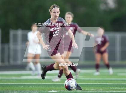 Thumbnail 3 in Waco vs Magnolia (UIL 5A Bi-District Playoff) photogallery.