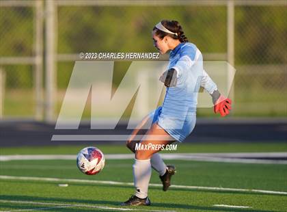 Thumbnail 3 in Waco vs Magnolia (UIL 5A Bi-District Playoff) photogallery.