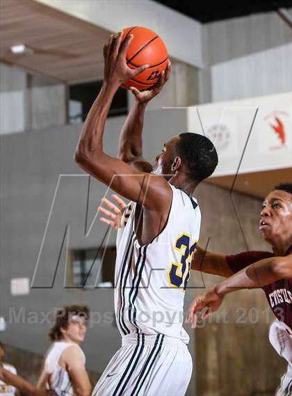 Thumbnail 2 in Lewisville vs. Arlington Heights (DFW Basketball Challenge) photogallery.