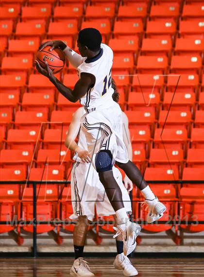 Thumbnail 2 in Lewisville vs. Arlington Heights (DFW Basketball Challenge) photogallery.