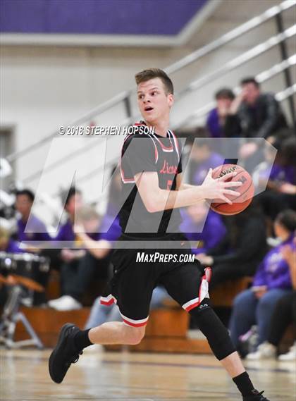 Thumbnail 1 in Lincoln @ Tokay photogallery.