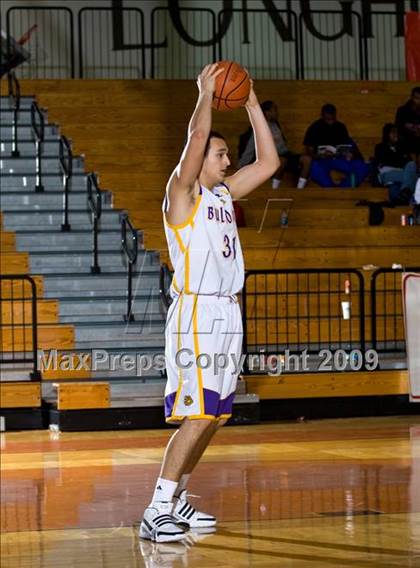 Thumbnail 2 in McAllen vs. Spring (McDonalds Texas Invitational) photogallery.