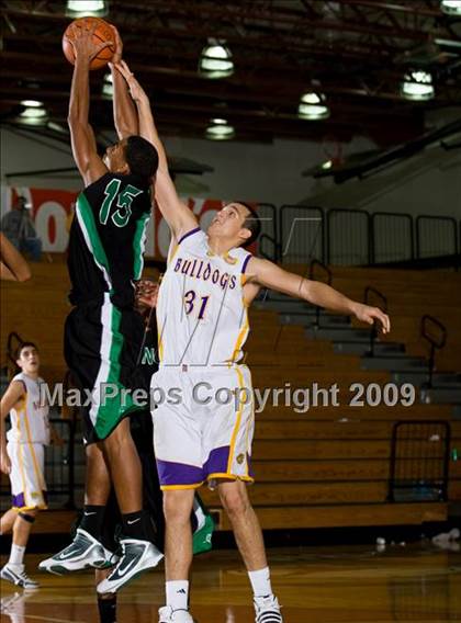 Thumbnail 2 in McAllen vs. Spring (McDonalds Texas Invitational) photogallery.