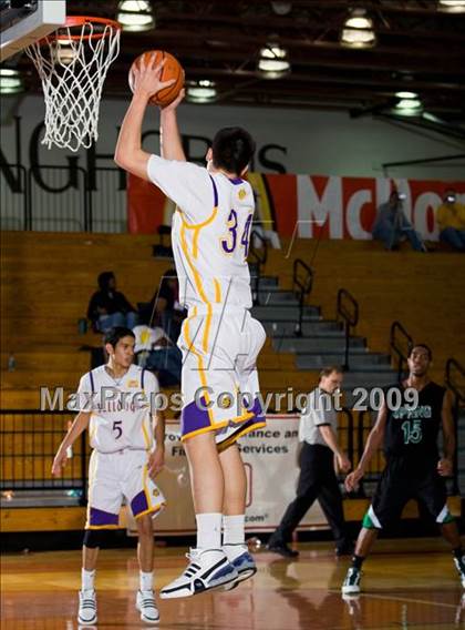 Thumbnail 2 in McAllen vs. Spring (McDonalds Texas Invitational) photogallery.