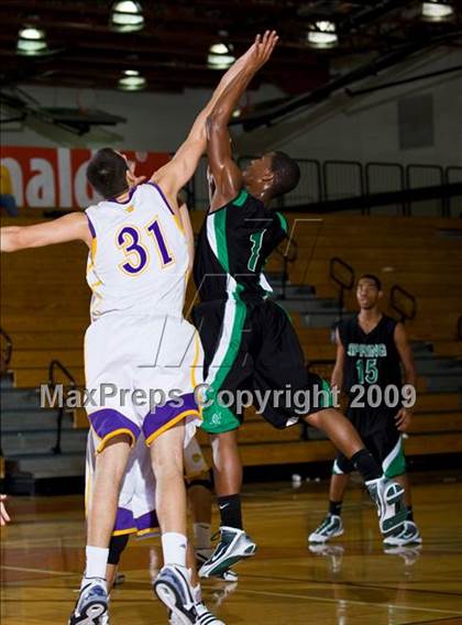 Thumbnail 3 in McAllen vs. Spring (McDonalds Texas Invitational) photogallery.