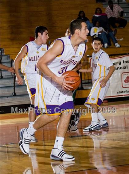 Thumbnail 3 in McAllen vs. Spring (McDonalds Texas Invitational) photogallery.
