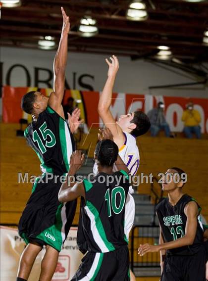Thumbnail 2 in McAllen vs. Spring (McDonalds Texas Invitational) photogallery.