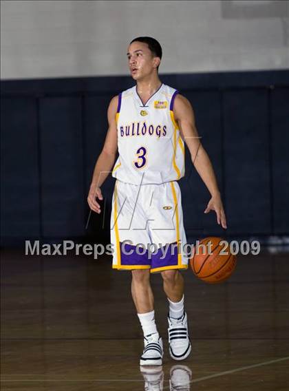 Thumbnail 3 in McAllen vs. Spring (McDonalds Texas Invitational) photogallery.