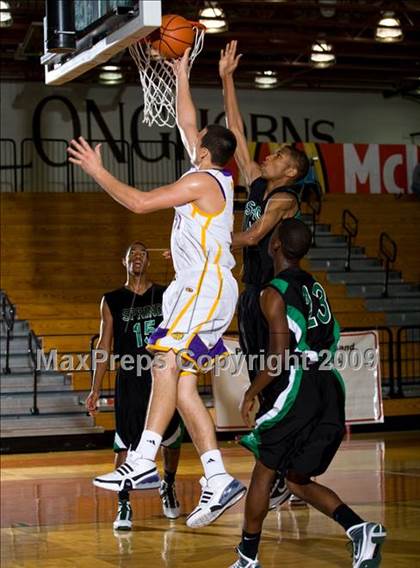 Thumbnail 2 in McAllen vs. Spring (McDonalds Texas Invitational) photogallery.