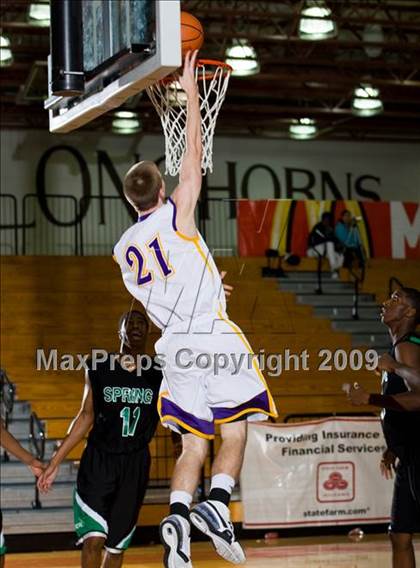 Thumbnail 2 in McAllen vs. Spring (McDonalds Texas Invitational) photogallery.