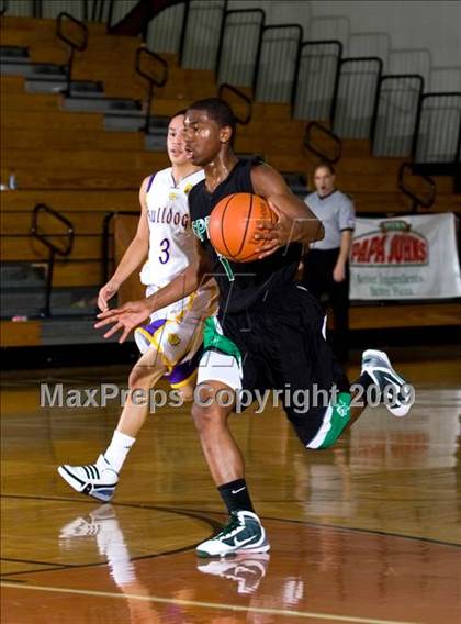 Thumbnail 2 in McAllen vs. Spring (McDonalds Texas Invitational) photogallery.