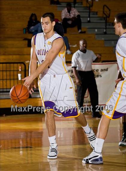Thumbnail 3 in McAllen vs. Spring (McDonalds Texas Invitational) photogallery.