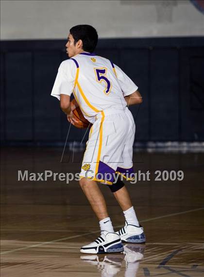 Thumbnail 1 in McAllen vs. Spring (McDonalds Texas Invitational) photogallery.