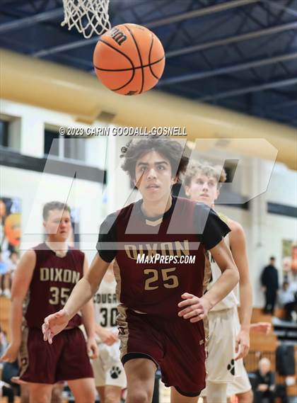 Thumbnail 1 in Dixon @ Croatan photogallery.