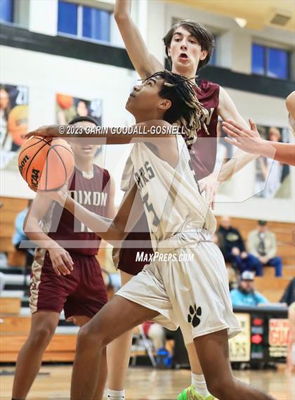 Thumbnail 2 in Dixon @ Croatan photogallery.
