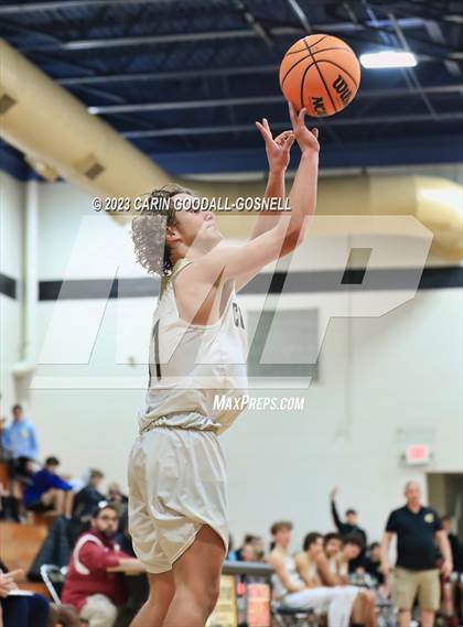 Thumbnail 1 in Dixon @ Croatan photogallery.