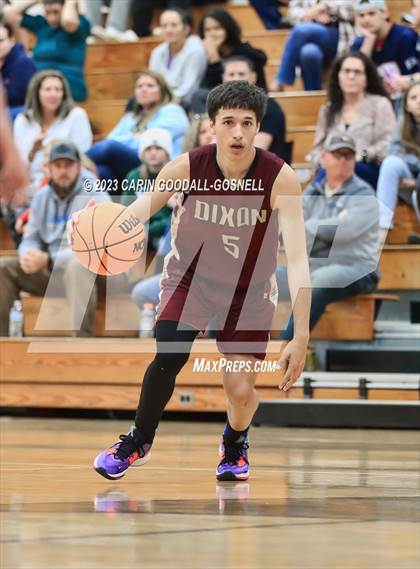 Thumbnail 2 in Dixon @ Croatan photogallery.
