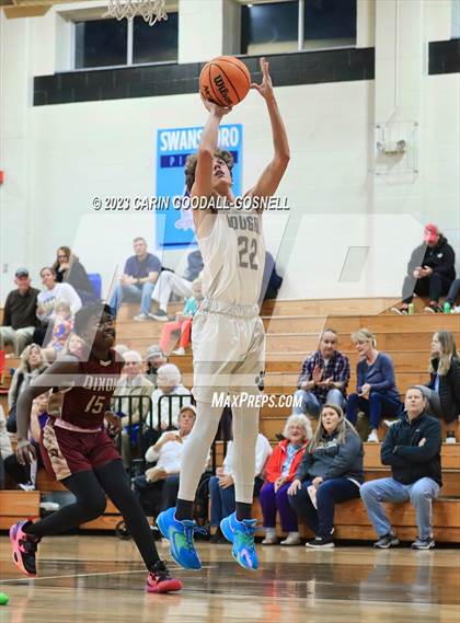 Thumbnail 3 in Dixon @ Croatan photogallery.