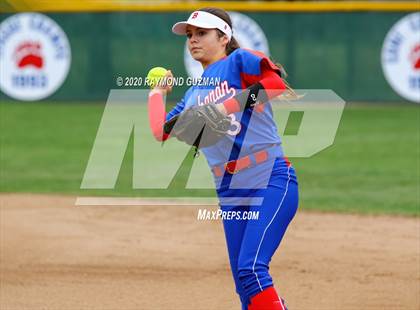 Thumbnail 2 in Central vs. Buchanan (Buchanan Tournament) photogallery.