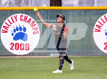Thumbnail 2 in Central vs. Buchanan (Buchanan Tournament) photogallery.