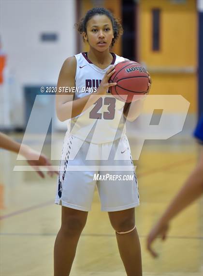 Thumbnail 3 in Xavier College Prep vs Perry photogallery.