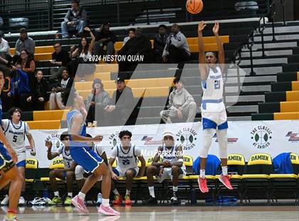 Thumbnail 1 in Windward vs. Branson (Damien Classic) photogallery.