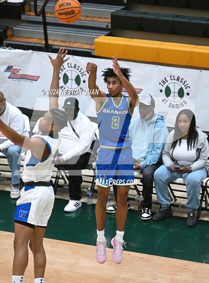 Thumbnail 2 in Windward vs. Branson (Damien Classic) photogallery.